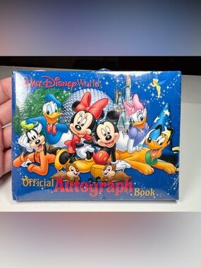 Early 2000s Walt Disney World Official Autograph Book Licensed Brand New Sealed!